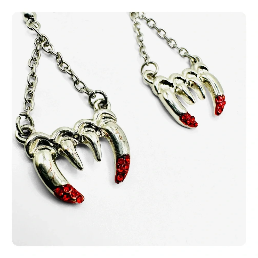 ★ Vintage Y2K Vampire Fangs Dangling Earrings - Silver/Red ★ - Picture 10 of 15